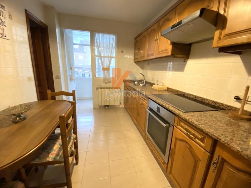 Foto 39dabed3-2e0e-4797-be50-46caac46f9dd. Rent flat in travesia basquiños 1 in Campus Norte - San Caetano Santiago de Compostela