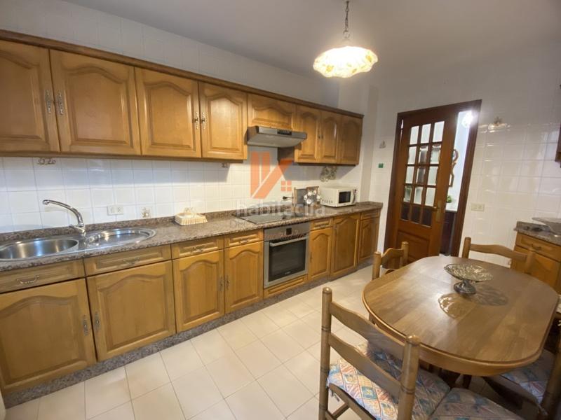 Foto eec838b5-7285-4f44-a6d6-7d86e912e760. Rent flat in travesia basquiños 1 in Campus Norte - San Caetano Santiago de Compostela