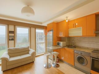 Appartement à Rua vista alegre 93. Vendemos apartamentoestudio moderno y con plaza de garaje en san