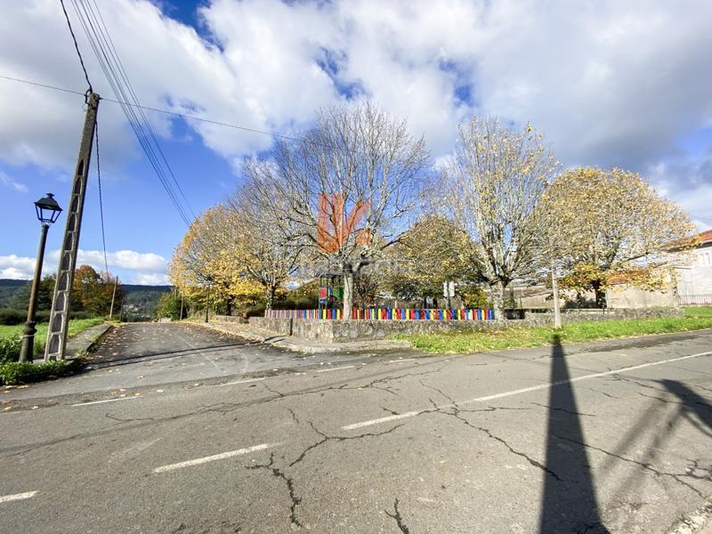 Foto ac2c3465-998e-4395-8805-7af710e90322. Terreno residenziale in lugar lombao 51 in área de Ames Ames