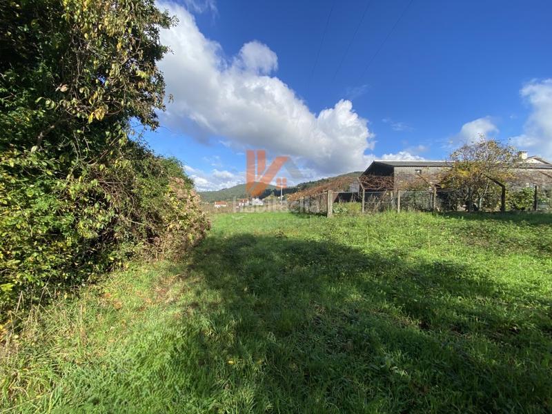 Foto ed7ba2fc-8d73-41cc-8d84-c158234c4b09. Terreno residenziale in lugar lombao 51 in área de Ames Ames