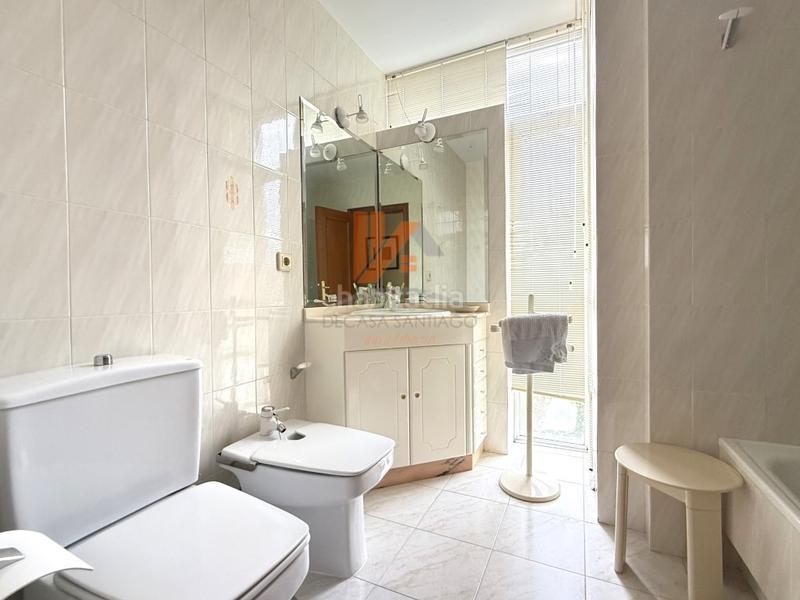 Foto 363dfdb7-da62-42a2-be13-313b881c7fdd. Casa bifamiliare in urbanizacion monte devesa 28 in Brión