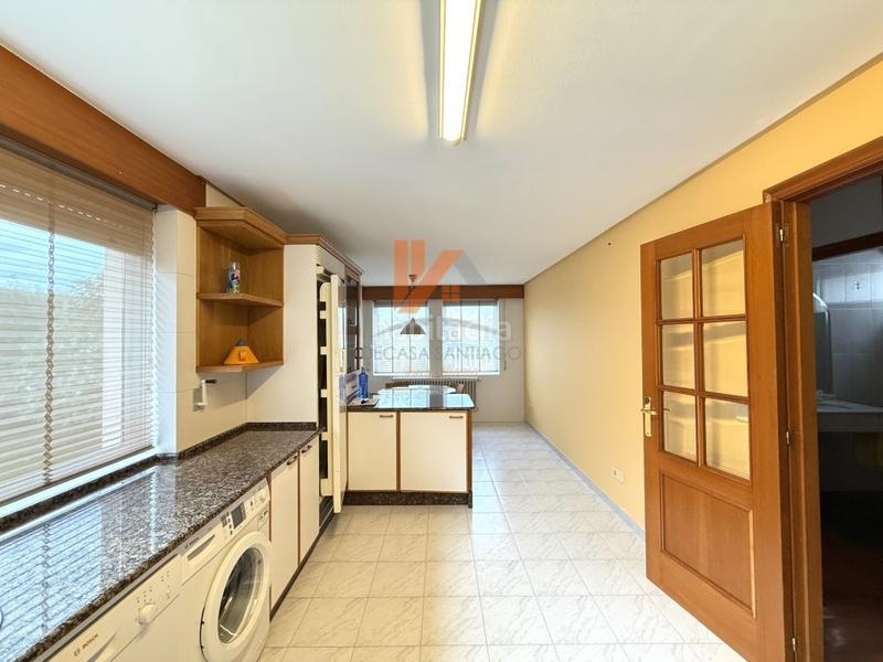 Foto 597e6407-0279-4927-a598-200905ccde0d. Casa bifamiliare in urbanizacion monte devesa 28 in Brión