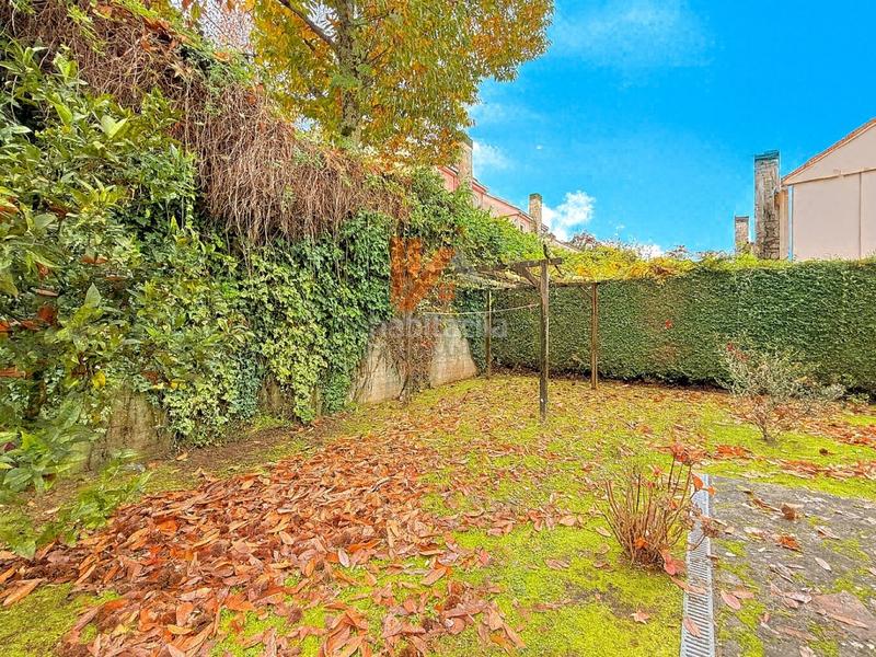 Foto acd4194e-e4aa-42fe-992f-4a8e8bf6bf72. Casa bifamiliare in urbanizacion monte devesa 28 in Brión