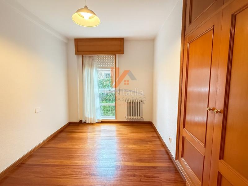 Foto e6d45615-1c0a-4907-898f-3702462a05d0. Casa bifamiliare in urbanizacion monte devesa 28 in Brión