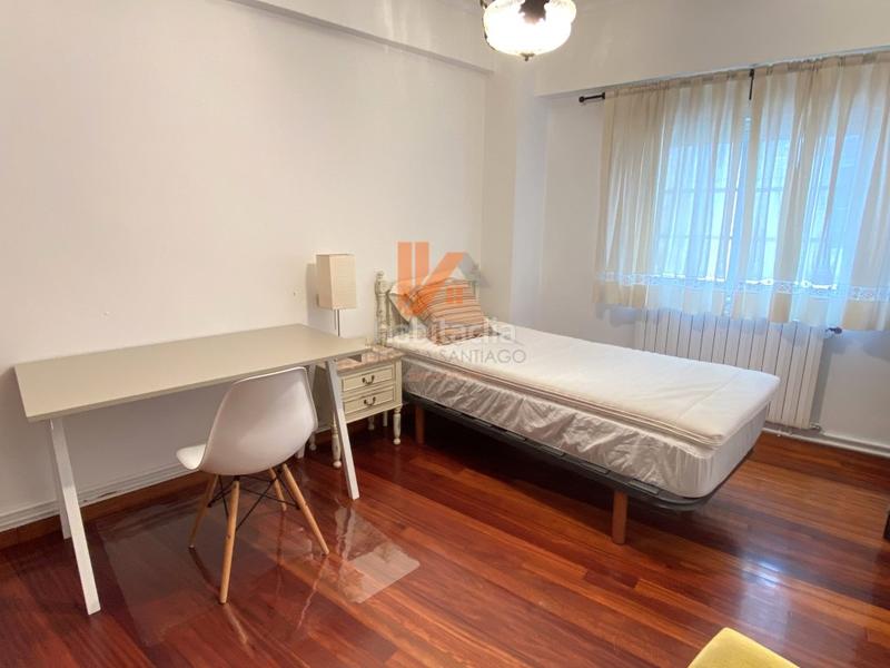 Foto 3afef4ca-8fe5-4e4f-8a71-ae88977cdb0e. Affitto appartamento in rua san clemente 10 in Casco Histórico Santiago de Compostela