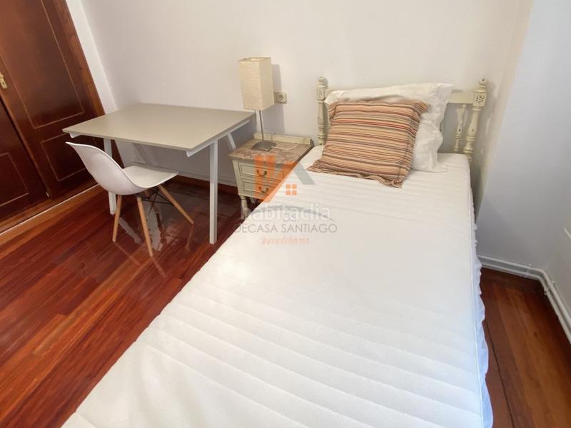 Foto 9b992e9b-7067-488b-81c4-e7ae85e2d997. Affitto appartamento in rua san clemente 10 in Casco Histórico Santiago de Compostela