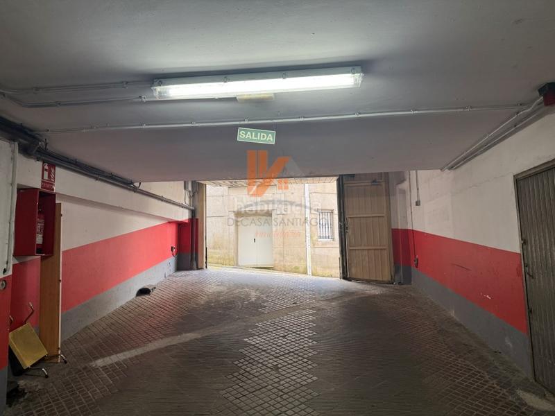 Foto 7db4070c-10e2-4170-8532-1a17025f04e7. Aparcament cotxe a rua horreo 19 a Ensanche - Sar Santiago de Compostela