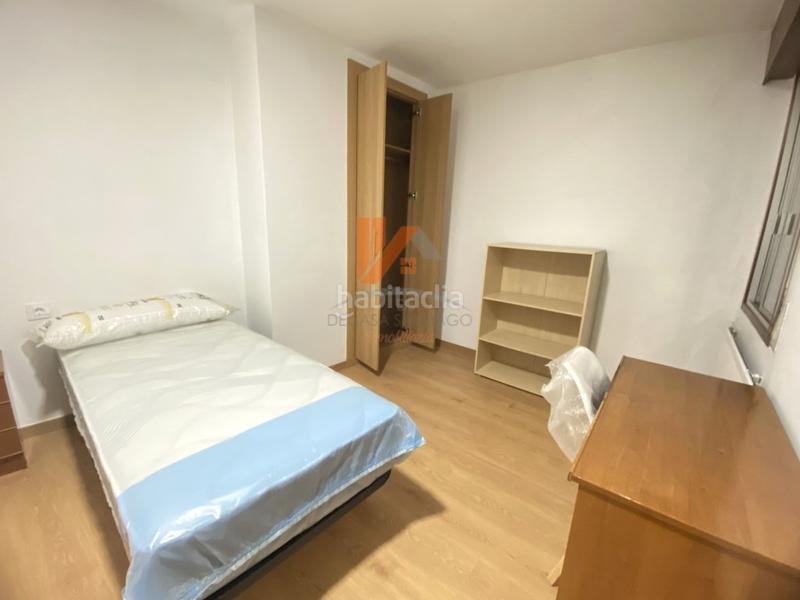 Foto b7b5cc9c-5338-485f-a325-a132ccf51083. Rent flat in avenida rosalia castro 87 in Ensanche - Sar Santiago de Compostela