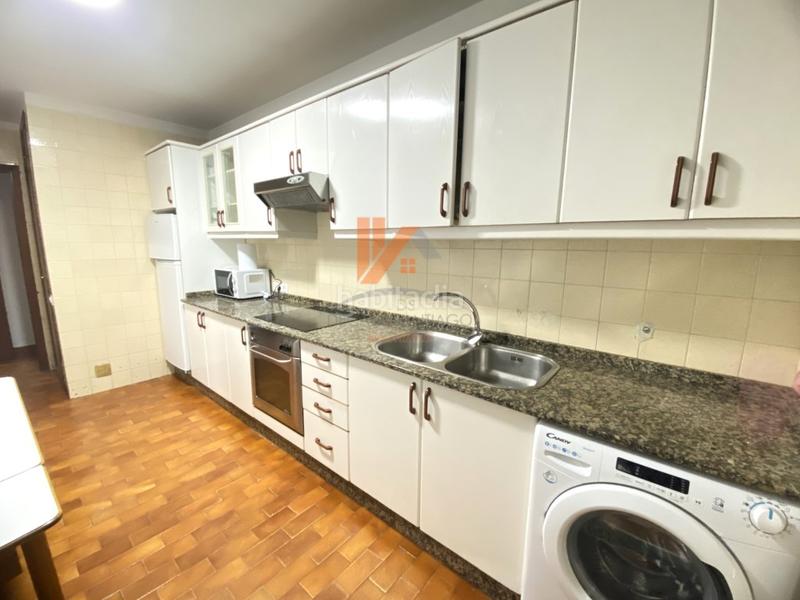 Foto c982e78e-0b95-478a-8216-f709d335e370. Rent flat in avenida rosalia castro 87 in Ensanche - Sar Santiago de Compostela