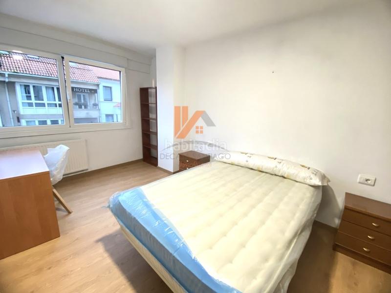 Foto e11f9106-a389-4cd0-8e38-4212357c0436. Rent flat in avenida rosalia castro 87 in Ensanche - Sar Santiago de Compostela