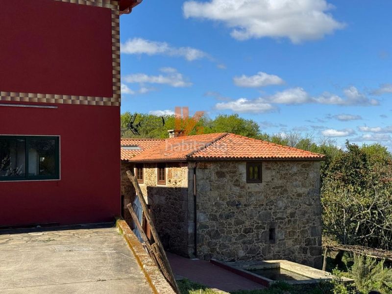 Foto 47fe8cc6-6609-40f9-8952-2a63d47531f3. Casa amb aparcament a Estrada (A)