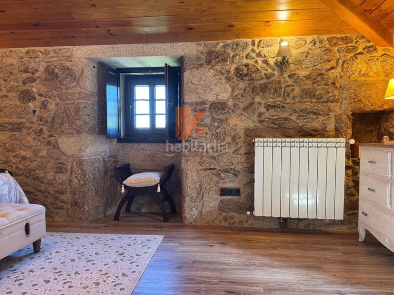 Foto 549a440b-87e1-4946-91c0-ed5aac234124. Casa amb aparcament a Estrada (A)