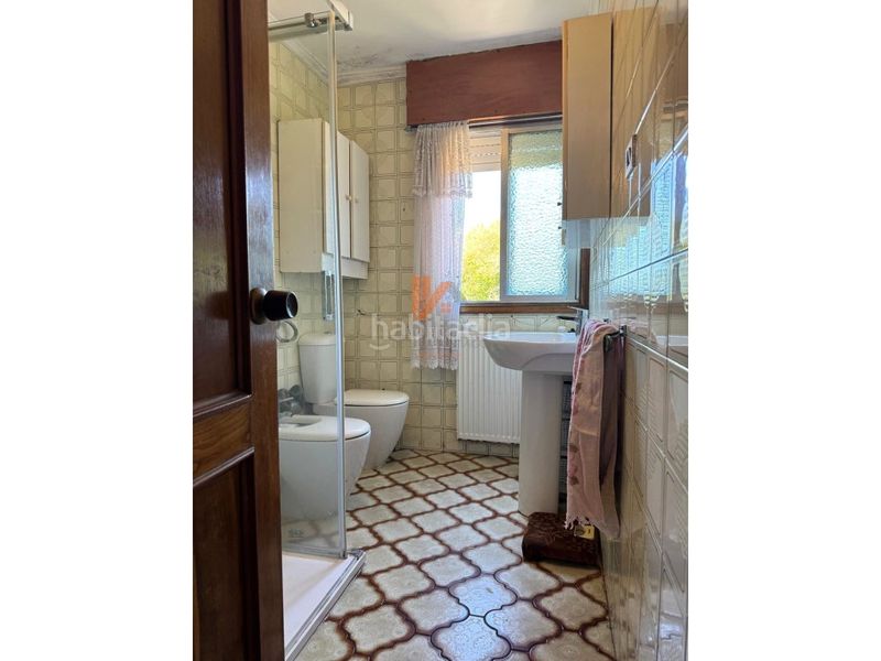 Foto fdf734e7-d0d9-4fac-a122-65a6850ea1ce. Casa amb aparcament a Estrada (A)