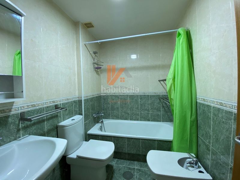 Foto 500601fb-86fa-4d1e-af5f-69e31ce8b5e0. Apartament amb aparcament a O Milladoiro Ames
