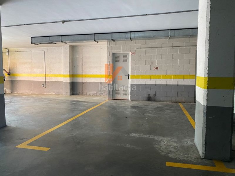 Foto cc73d9ba-2f7c-4685-871c-d9862b74237a. Apartament amb aparcament a O Milladoiro Ames