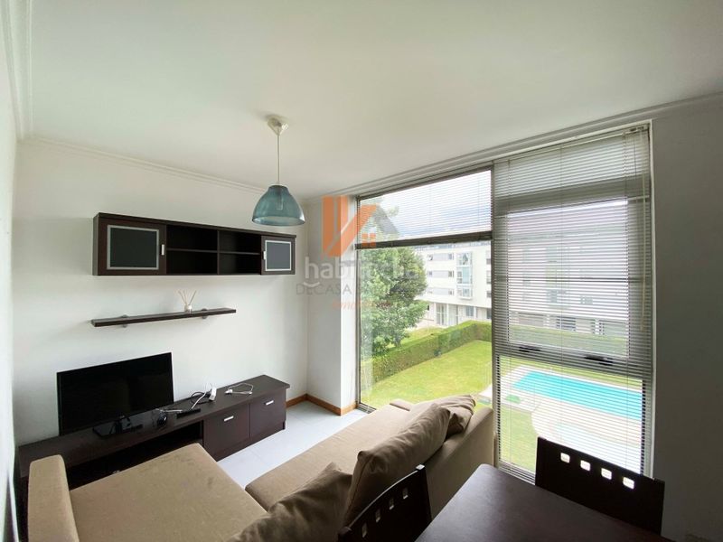 Foto f95111dc-1c85-42c2-9c5f-8cd215169fb2. Apartament amb aparcament piscina a Brión