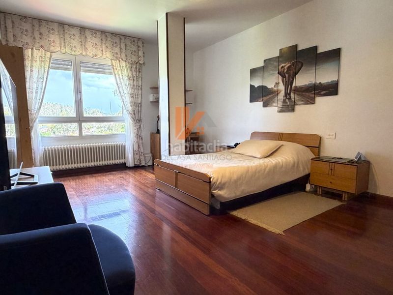 Foto d0536ab0-de0a-42e9-8e0c-a317872517d0. Haus mit parking in Parroquias de Santiago Santiago de Compostela