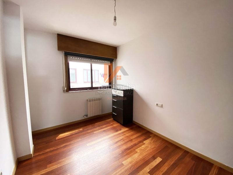Foto 1519c017-8fa8-4525-8652-bb228cbb4fdf. Pis amb aparcament a O Milladoiro Ames