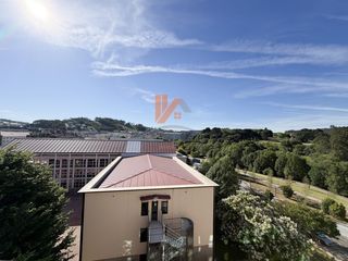 Pis  Rua pintor urbano lugris. Piso en venta de tres dormitorios con plaza de garaje y trastero