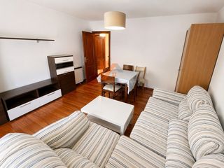 Location Appartement à Rua vista alegre 10. Piso en alquiler estudiantes vista alegre