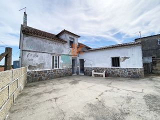 Haus  Lugar vilar. Vendemos casa tradicional gallega con hórreo y varias construcci