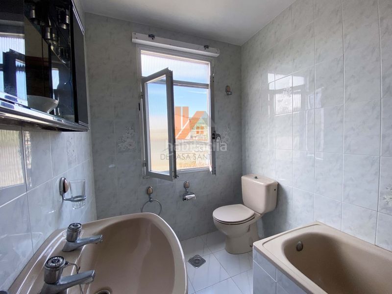 Foto 4b5de1ac-1393-4ff6-a44d-70226ee7b995. Casa a Carreira Ribeira