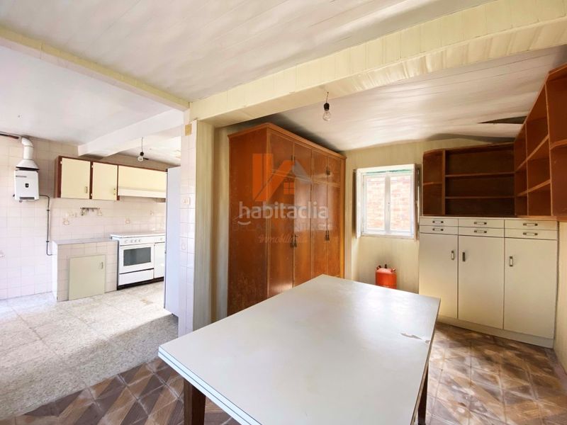 Foto b81bdcf3-7484-4a96-b3ea-02b5e4f661f5. Casa a Carreira Ribeira