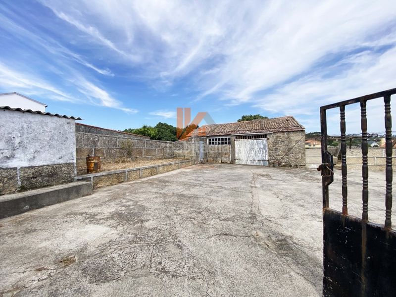 Foto fc3e0ca1-aa22-4066-8036-45840d335f18. Casa a Carreira Ribeira