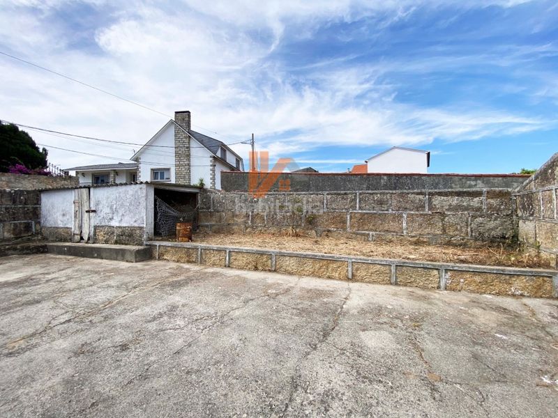 Foto fecbe8b1-1e1d-4ce7-8623-4b2603af23af. Casa a Carreira Ribeira