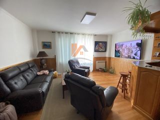 Etagenwohnung in Rua Touro 43