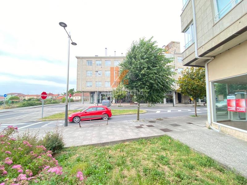 Foto 35ac8b65-1a2b-41d0-ad10-4edfde04375d. Local comercial a Conxo Santiago de Compostela