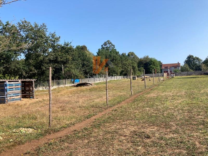 Foto 6a16dbe6-c393-4005-8c77-b39f6d3af123. Terreno residenziale in ribeira vella in Parroquias de Santiago Santiago de Compostela