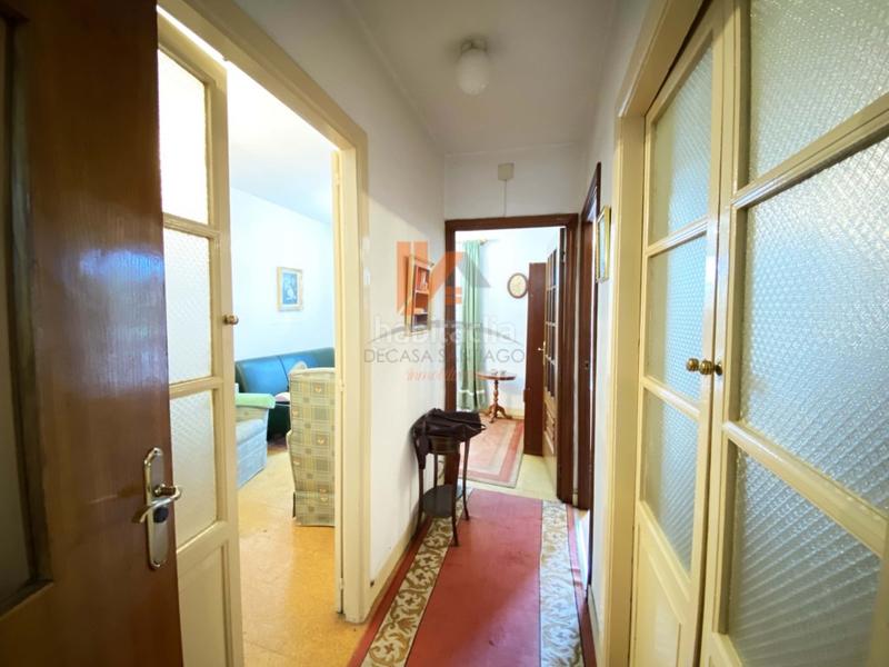 Foto 0f9c8f2c-e1d0-4e25-ae40-290d5ecfb1a5. Casa a avenida figueroa 7 a Casco Histórico Santiago de Compostela