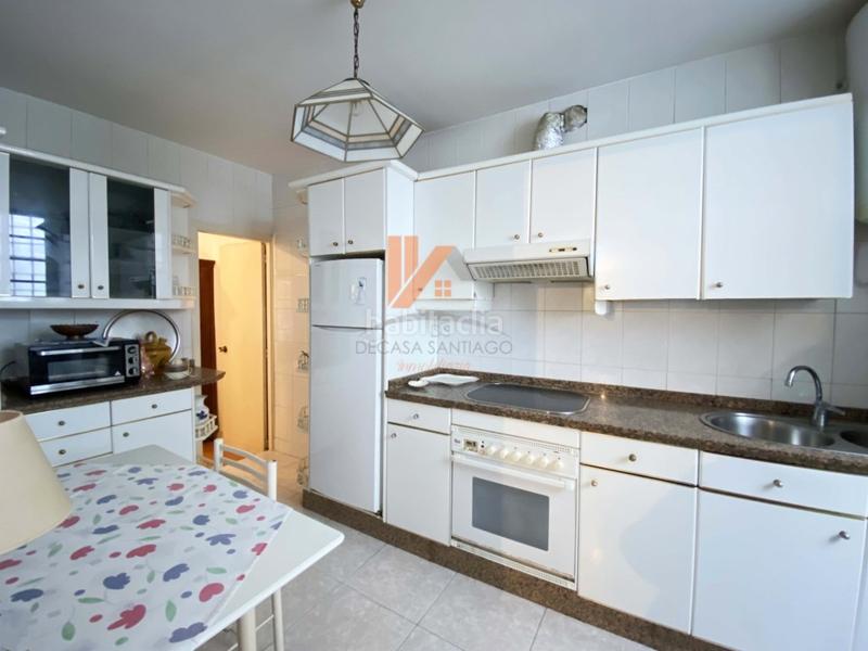 Foto 3370d954-08ee-4f20-9c04-099489d21a40. Casa a avenida figueroa 7 a Casco Histórico Santiago de Compostela