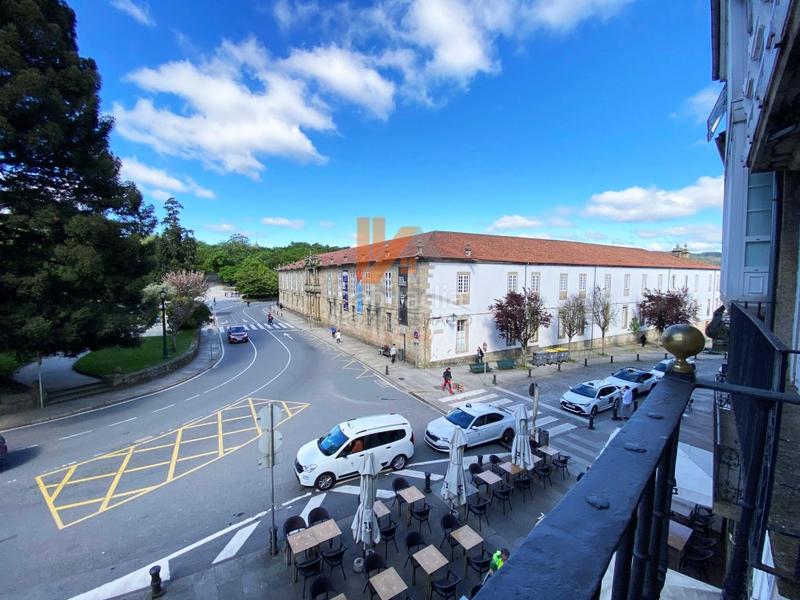 Foto 6939c991-b777-476c-89a8-8350220c5c88. Casa a avenida figueroa 7 a Casco Histórico Santiago de Compostela
