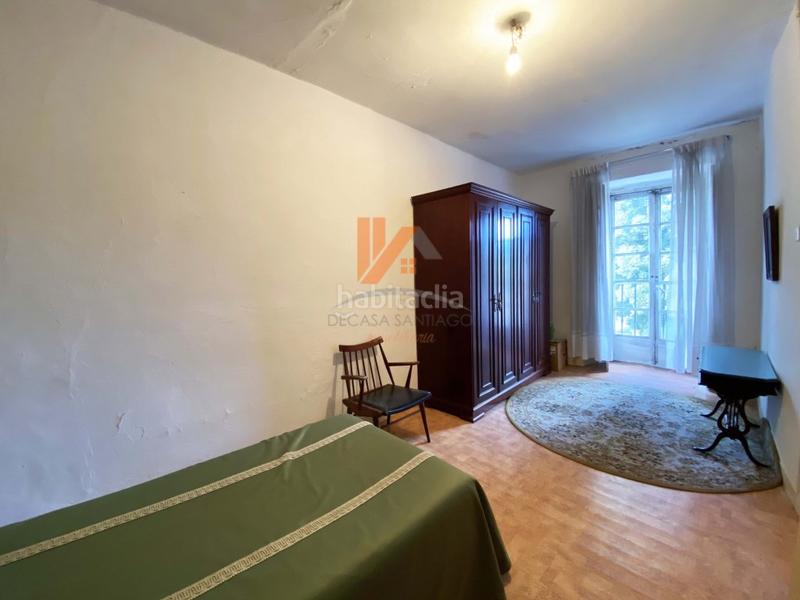 Foto 696c3ac2-f66a-453e-a659-4ddae33ff97f. Casa a avenida figueroa 7 a Casco Histórico Santiago de Compostela