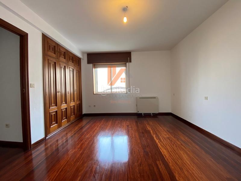 Foto 1e5a2eaa-f2a7-4a43-90ef-1afce4a5bfa6. Affitto appartamento in r. de montero ríos in Ensanche - Sar Santiago de Compostela