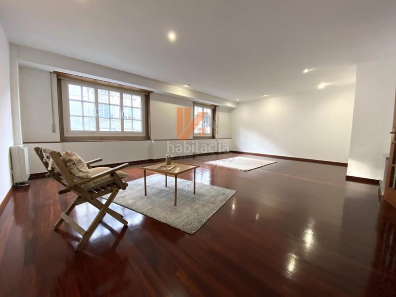 Foto 1f0c4e07-3a98-40df-b526-84fa6199e7b6. Affitto appartamento in r. de montero ríos in Ensanche - Sar Santiago de Compostela