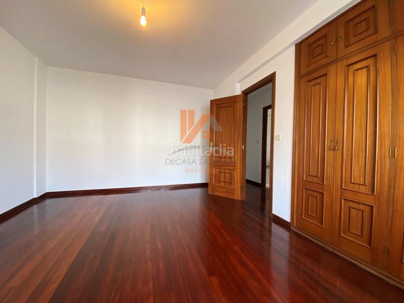 Foto 6d8f96d0-2208-485e-97e4-34e63fc4a2f1. Affitto appartamento in r. de montero ríos in Ensanche - Sar Santiago de Compostela