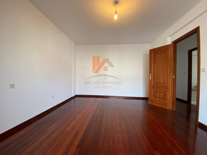 Foto 3340ec18-4a12-43c5-897d-eaedbff8e567. Lloguer pis a r. de montero ríos a Ensanche - Sar Santiago de Compostela