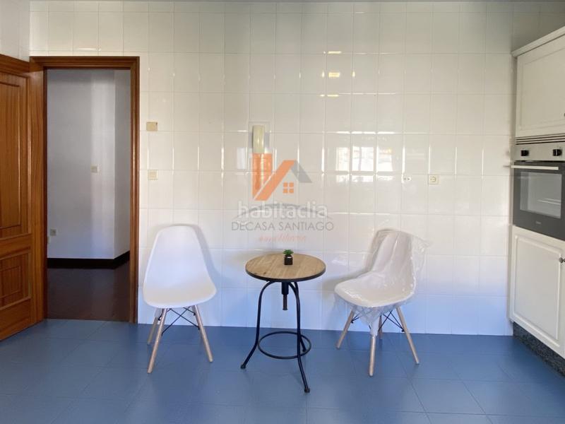 Foto 530a9eab-7abf-4d36-b566-b6c46d8490c2. Lloguer pis a r. de montero ríos a Ensanche - Sar Santiago de Compostela