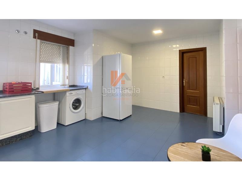 Foto 6a22bc29-2b52-47ec-a404-5de7cad6ac0a. Lloguer pis a r. de montero ríos a Ensanche - Sar Santiago de Compostela