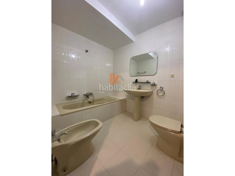 Foto 9c46e26a-5a3e-4af1-bc99-9750ba0a2fd2. Lloguer pis a r. de montero ríos a Ensanche - Sar Santiago de Compostela