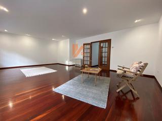 Rent Flat in R. de montero ríos, 12 12. Se alquila piso en la zona del ensanche