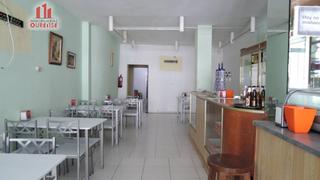 Lloguer Local Comercial a Casco Viejo. Local comercial proximo al jardin del posio