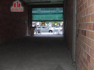 Lloguer Local Comercial a Barbadás. Local sin acondicionar en el centro de a valenzá.