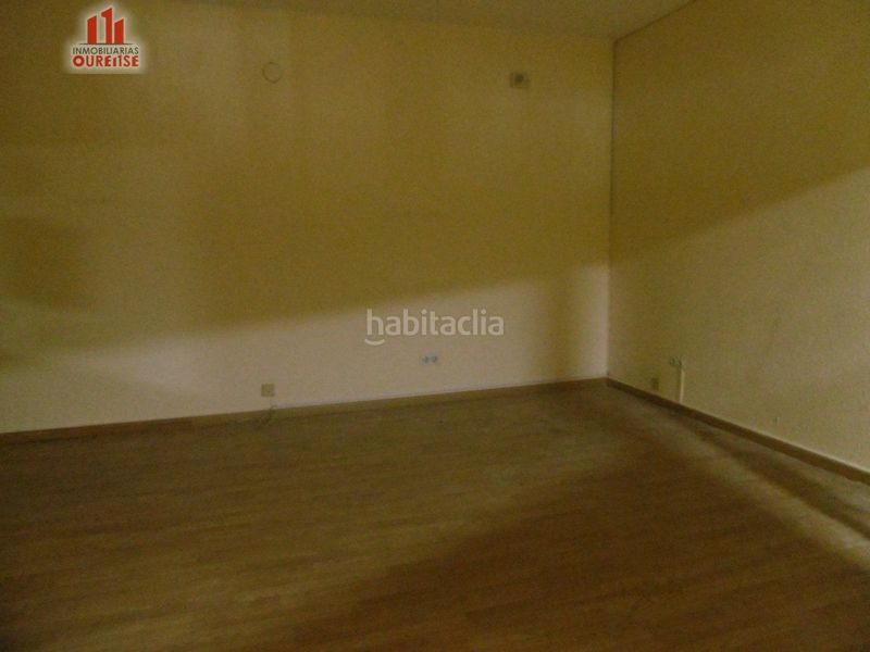 Foto 3f9c9954-7f4a-4381-ac00-828035171b6f. Lloguer local comercial a Centro Ourense