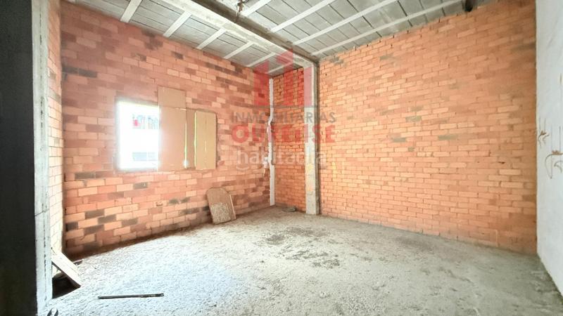 Foto 8a99ec45-9ff9-4f0f-b67b-9300bb1e8ef8. Local comercial a A Ponte Ourense