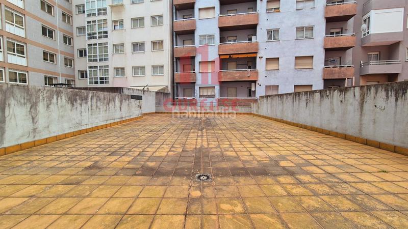 Foto d73bd2a8-07f5-426a-b3bc-07ae11cda361. Location local commercial dans Centro Ourense